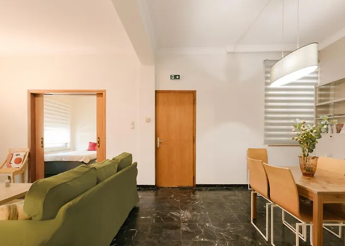 Leda's Nea Chora Flat, Near And Old Port Appartement