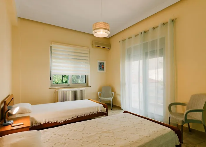 아파트 Leda's Nea Chora Flat, Near And Old Port